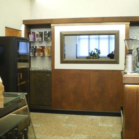 Hotel Pico Mirandola Bagian luar foto