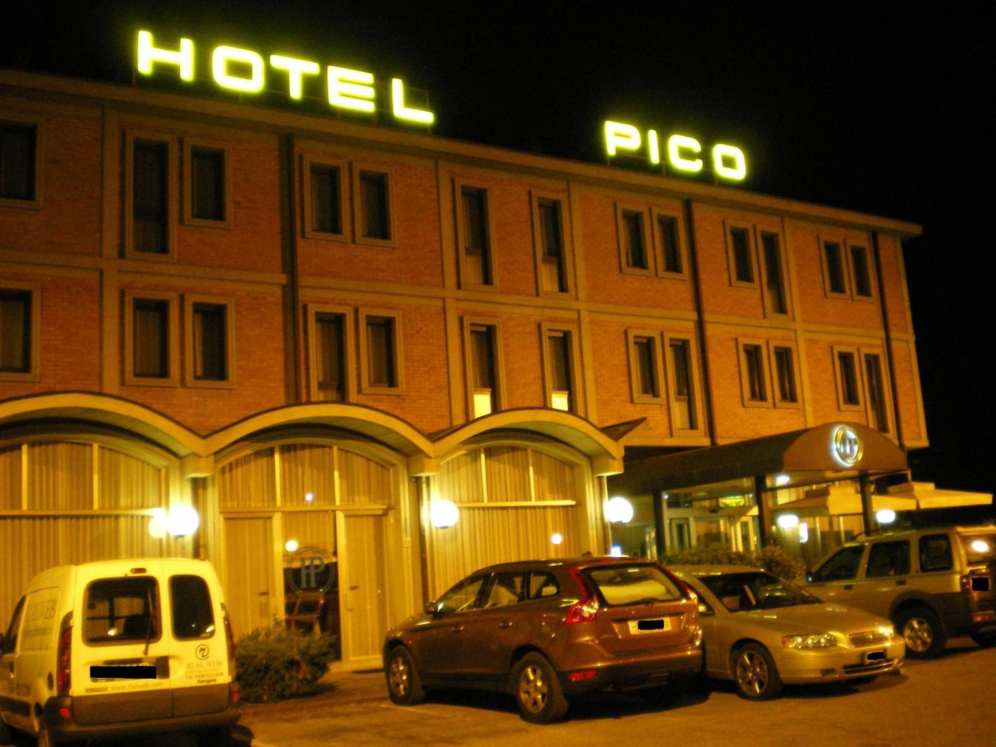 Hotel Pico Mirandola Bagian luar foto
